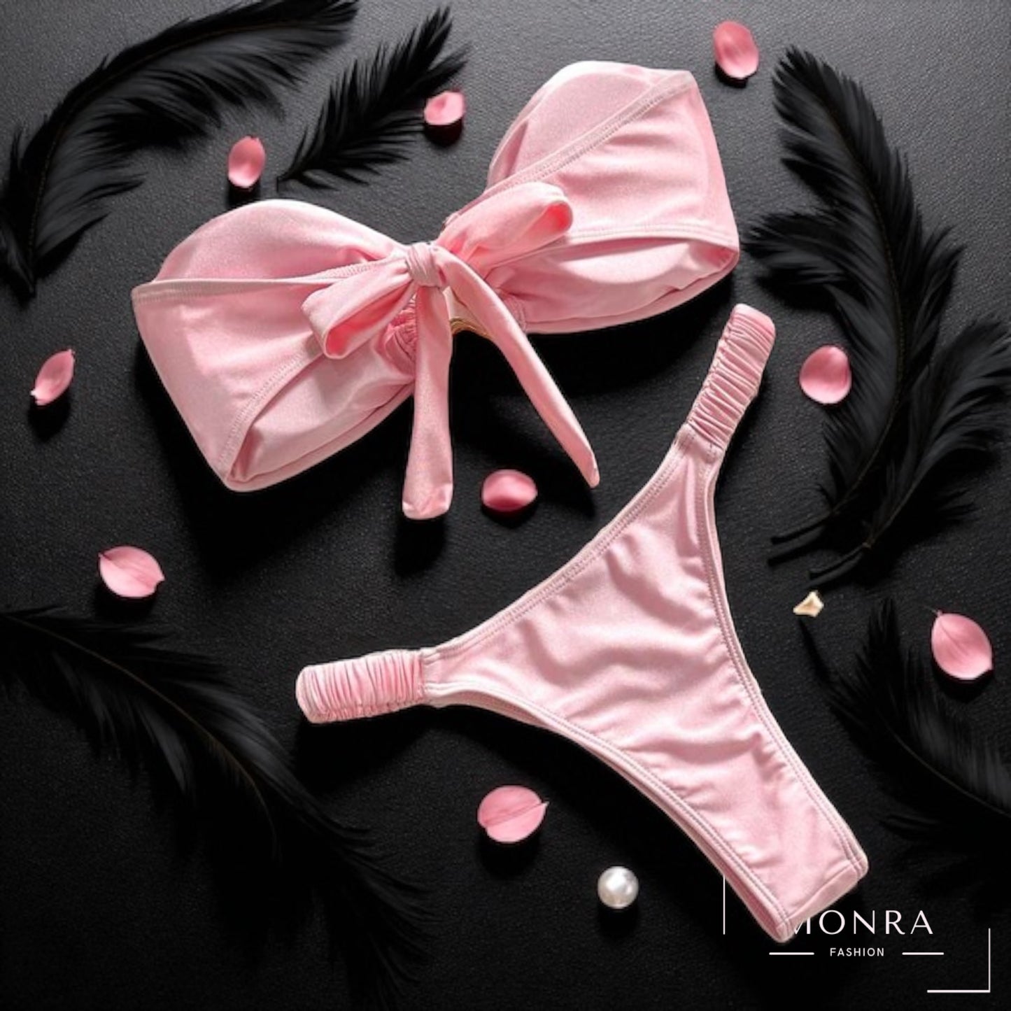 Pink Belle – Бански от две части с елегантна презрамка и златен елемент